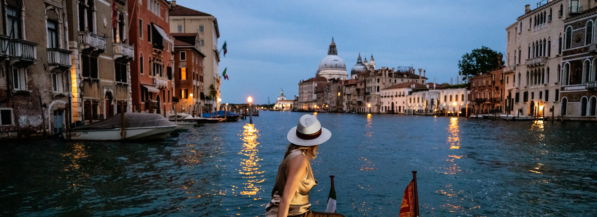 SIL011 Agent Hero Header Athens to Venice0